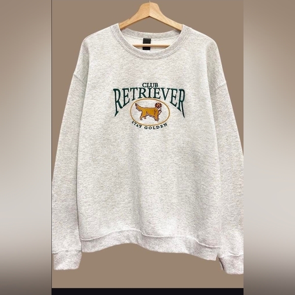 Sweet Claire Embroidered Retriever Club Sweatshirt - Picture 5 of 7